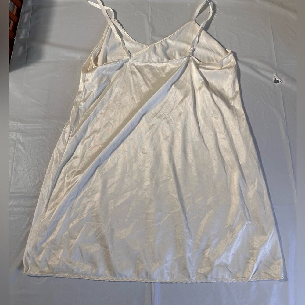 Wondermaid White Chemise 38